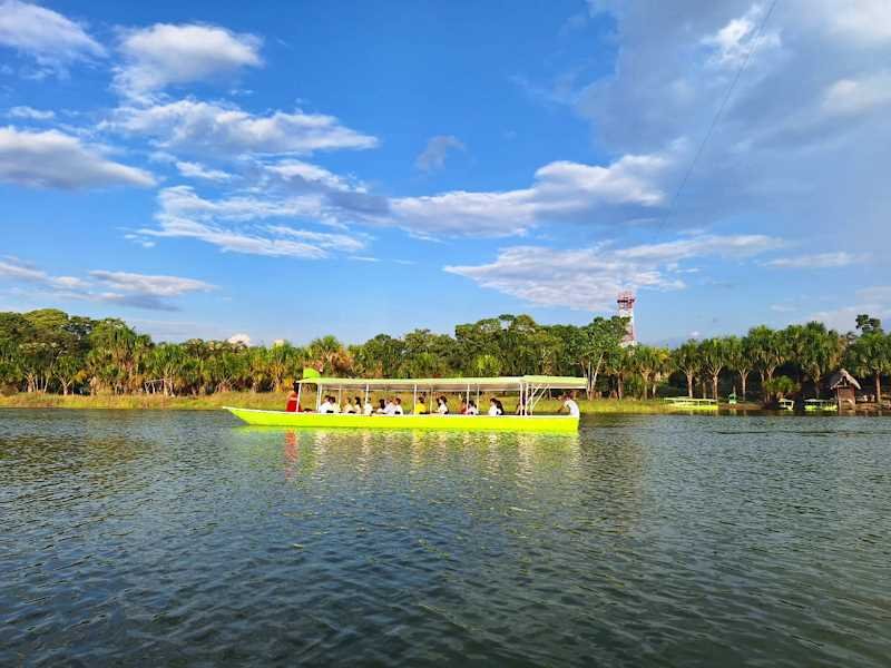 Laguna Milagrosa con tours Tingo María