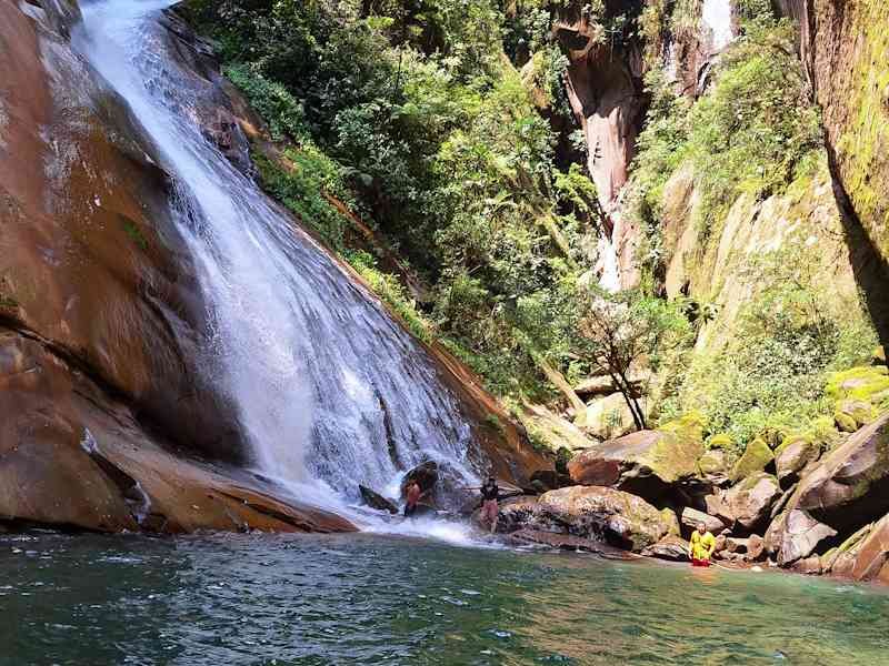 Paquete Turístico Rio Hirviente y Velo de la Novia desde Tingo María