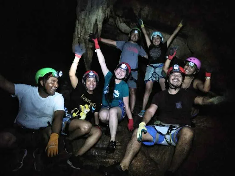 Gruta del Manto Sagrado de Tingo María Tours Full Day con los aventureros en la Gruta del Manto Sagrado de Tingo María