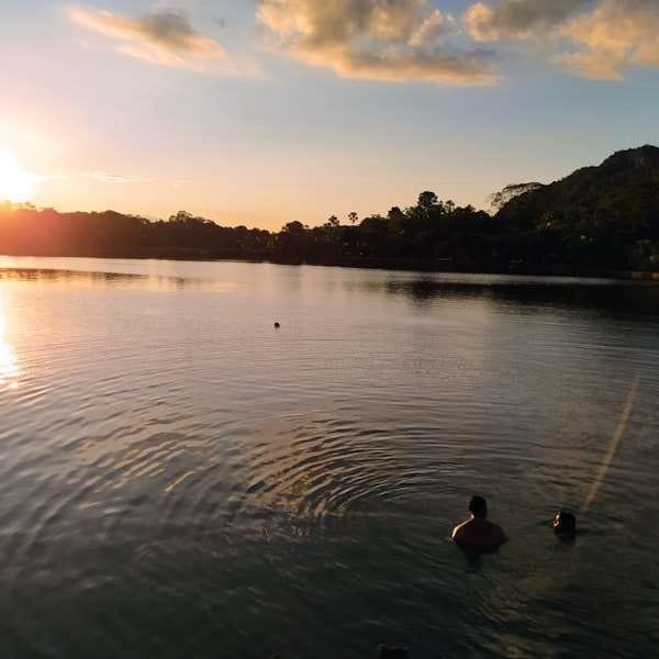 Viaje de aventura en la Laguna de los Milagros en Tingo María