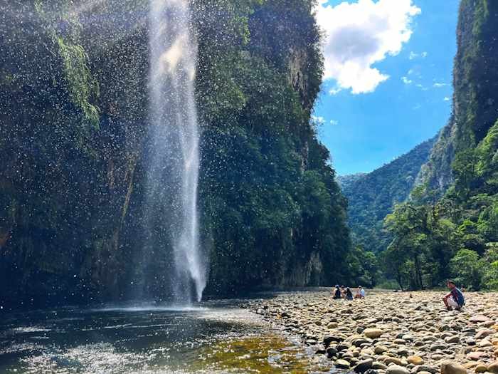 Tours Full Day Rio Derrepente y sus cataratas en Tingo María