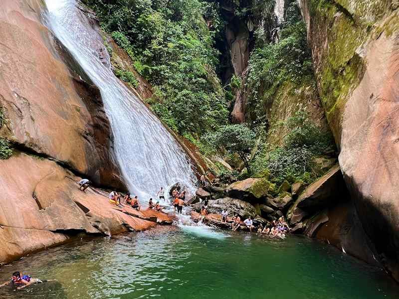 Velo de la Novia del Boquerón del Padre Abad de Ucayali desde Tingo María