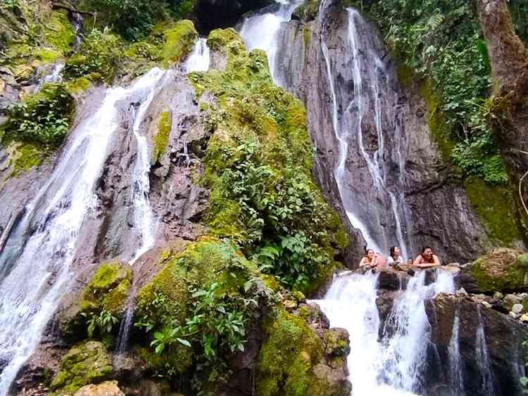 Tour Fiestas Patrias a la Catarata de Honolulu de Tingo María Tour Fiestas Patrias a la Catarata de Honolulu de Tingo María