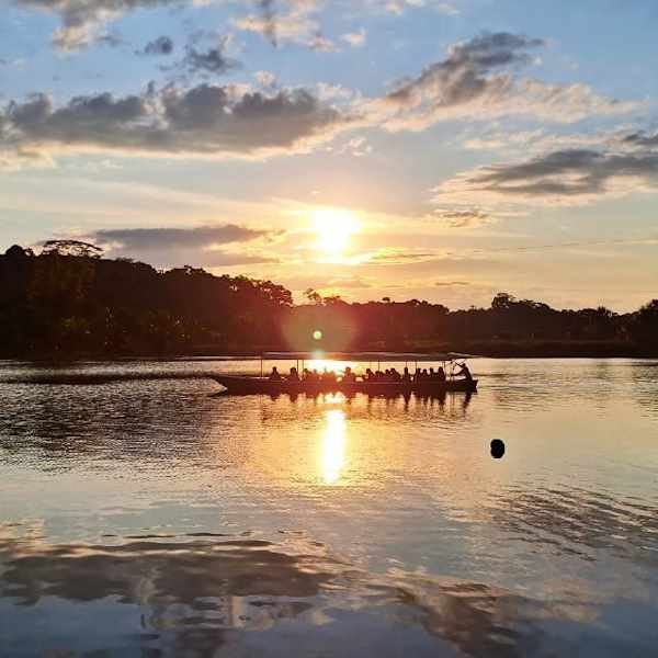 Laguna de los Milagros Paraíso de la Selva