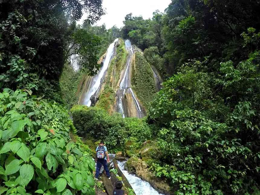 Catarata San Miguel en la selva