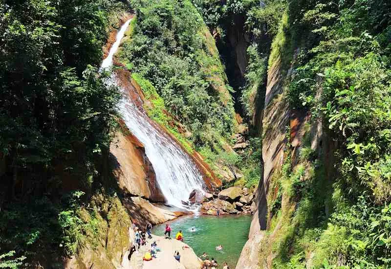 Velo de la Novia en Boquerón del Padre Abad