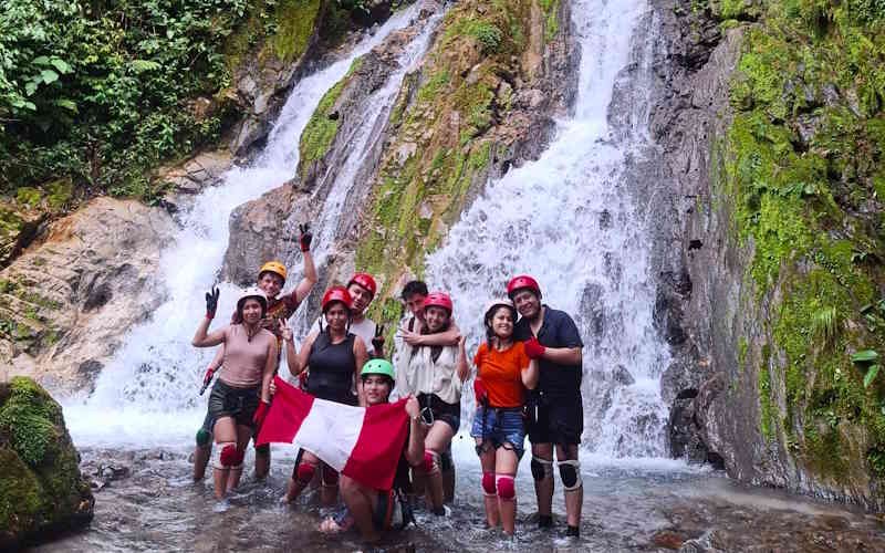Tour Fiestas Patrias en Tingo María Perú